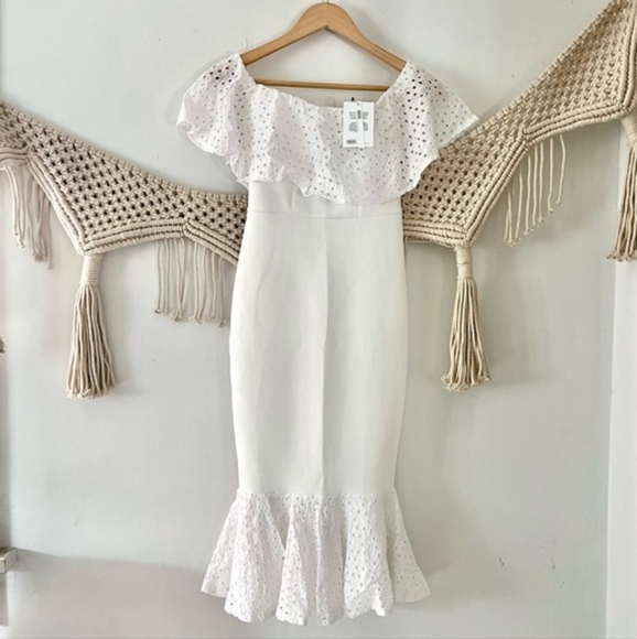 NWT ASOS Design White Scuba Eyelet Off Shoulder Broderie Trim Pephem Midi Dress - Picture 5 of 8